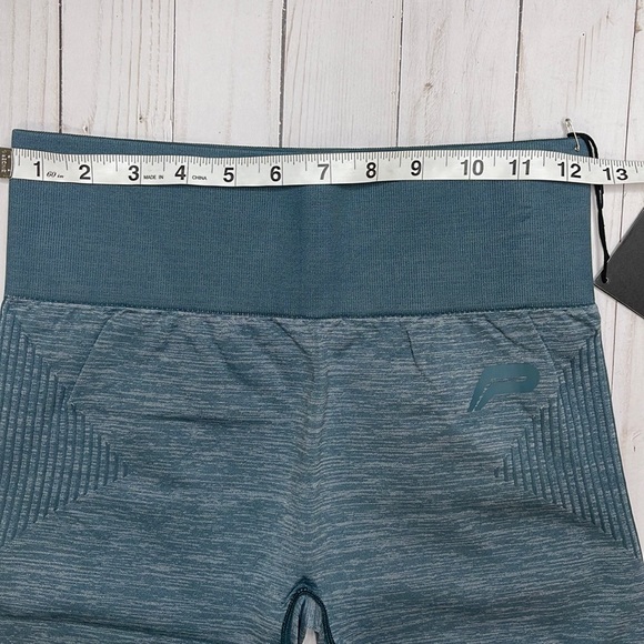NWT. Pursue Fitness ADAPT seamless shorts.  Size MEDIUM.  Color: Slate Blue - Picture 4 of 11